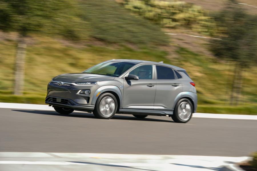  Hyundai Kona Electric (OS) 2018 года  (NA) (фото 11 из 55)